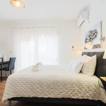 Bubalo Apartman *